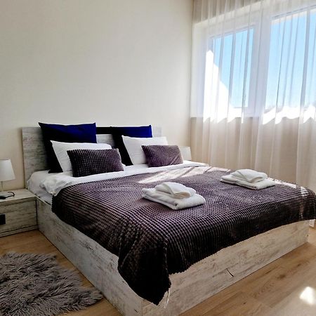 Papaya Apartments Varna Bagian luar foto