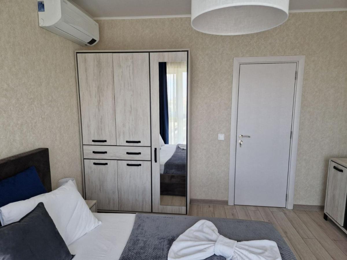 Papaya Apartments Varna Bagian luar foto