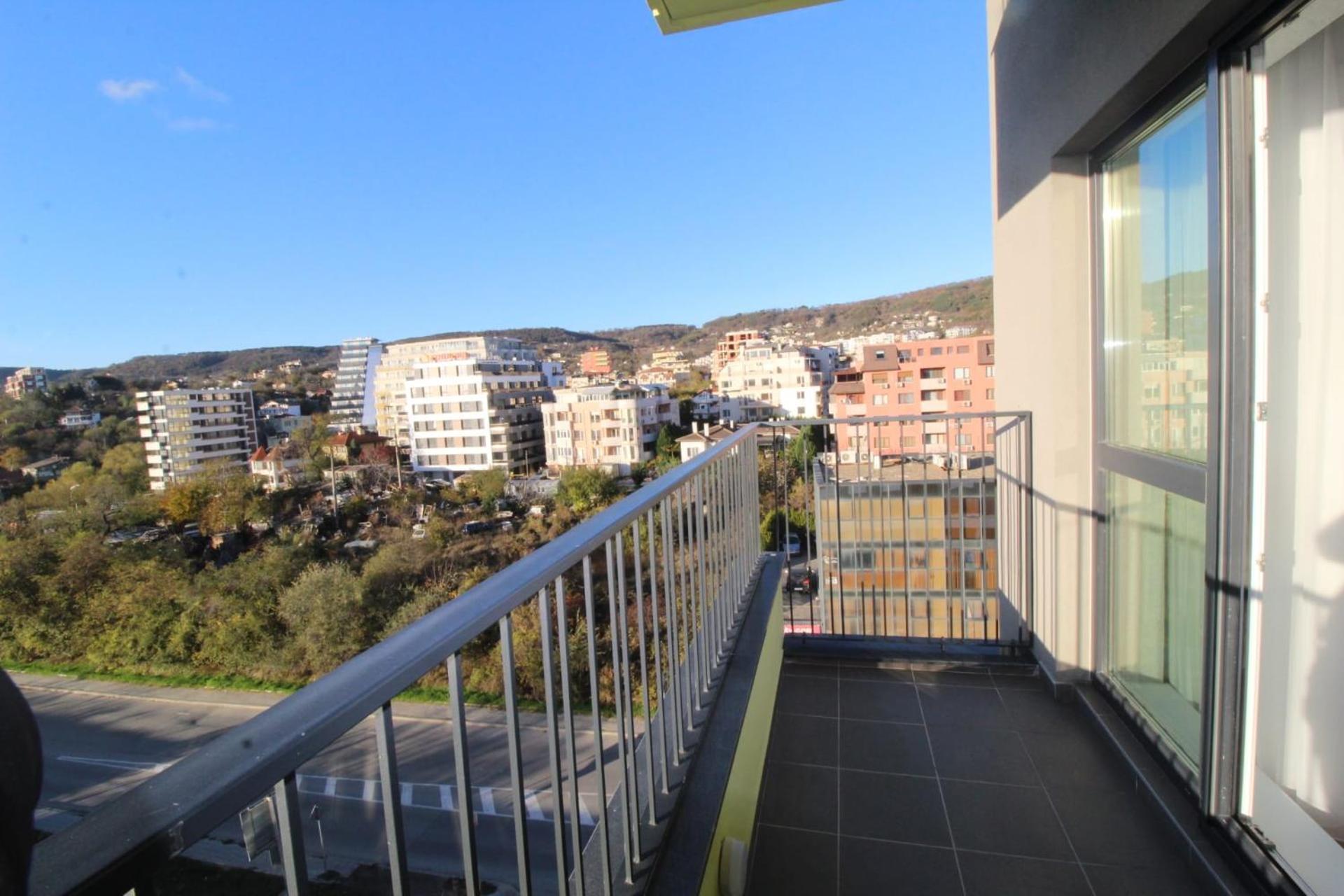 Papaya Apartments Varna Bagian luar foto