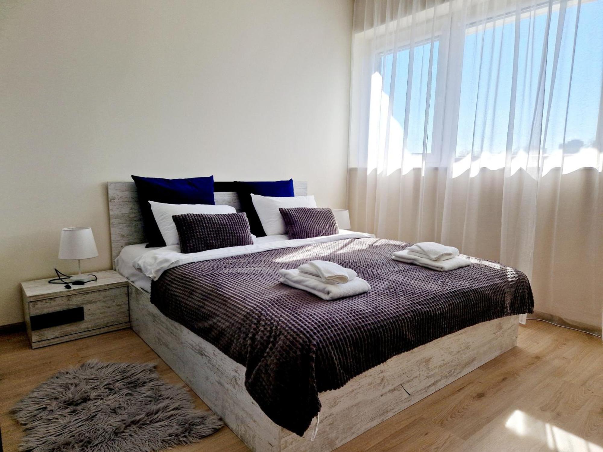 Papaya Apartments Varna Bagian luar foto